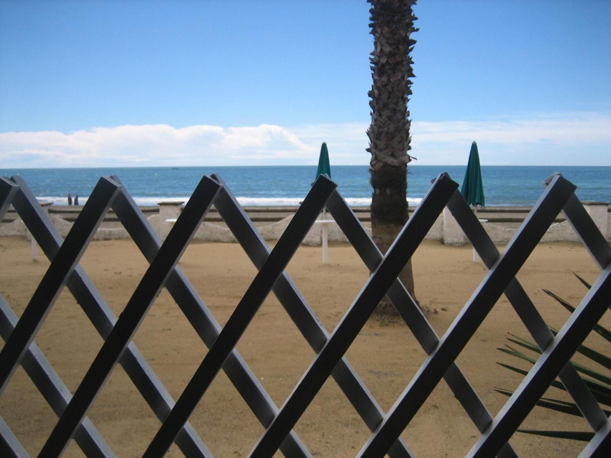 Villa Dei Principi Hotel Terracina Esterno foto